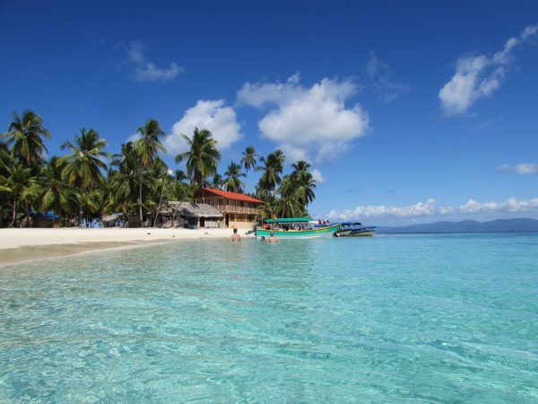 San Blas Islands in Panama - The Ultimate Travel Guide - Finding New Paths