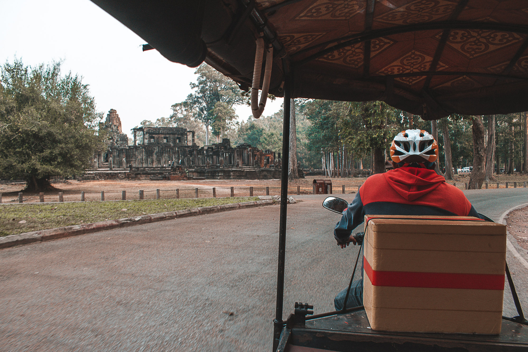 Tuk tuk em Angkor Wat